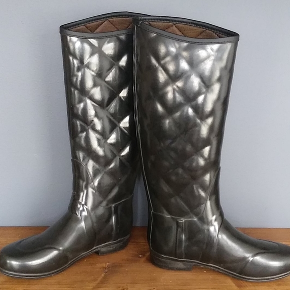 hunter quilted rain boots short